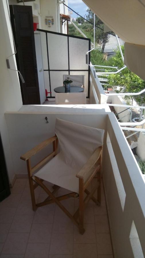 Phoeve Apt-Lovely 1-Br Rental Near The Beach Kalathász Kültér fotó