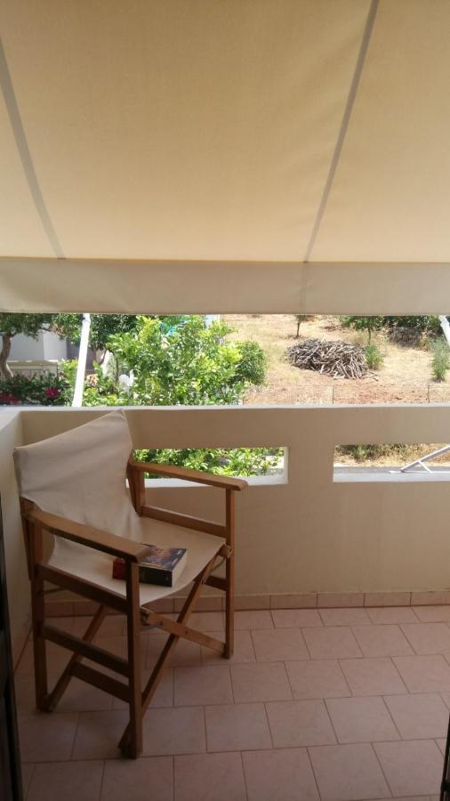 Phoeve Apt-Lovely 1-Br Rental Near The Beach Kalathász Kültér fotó